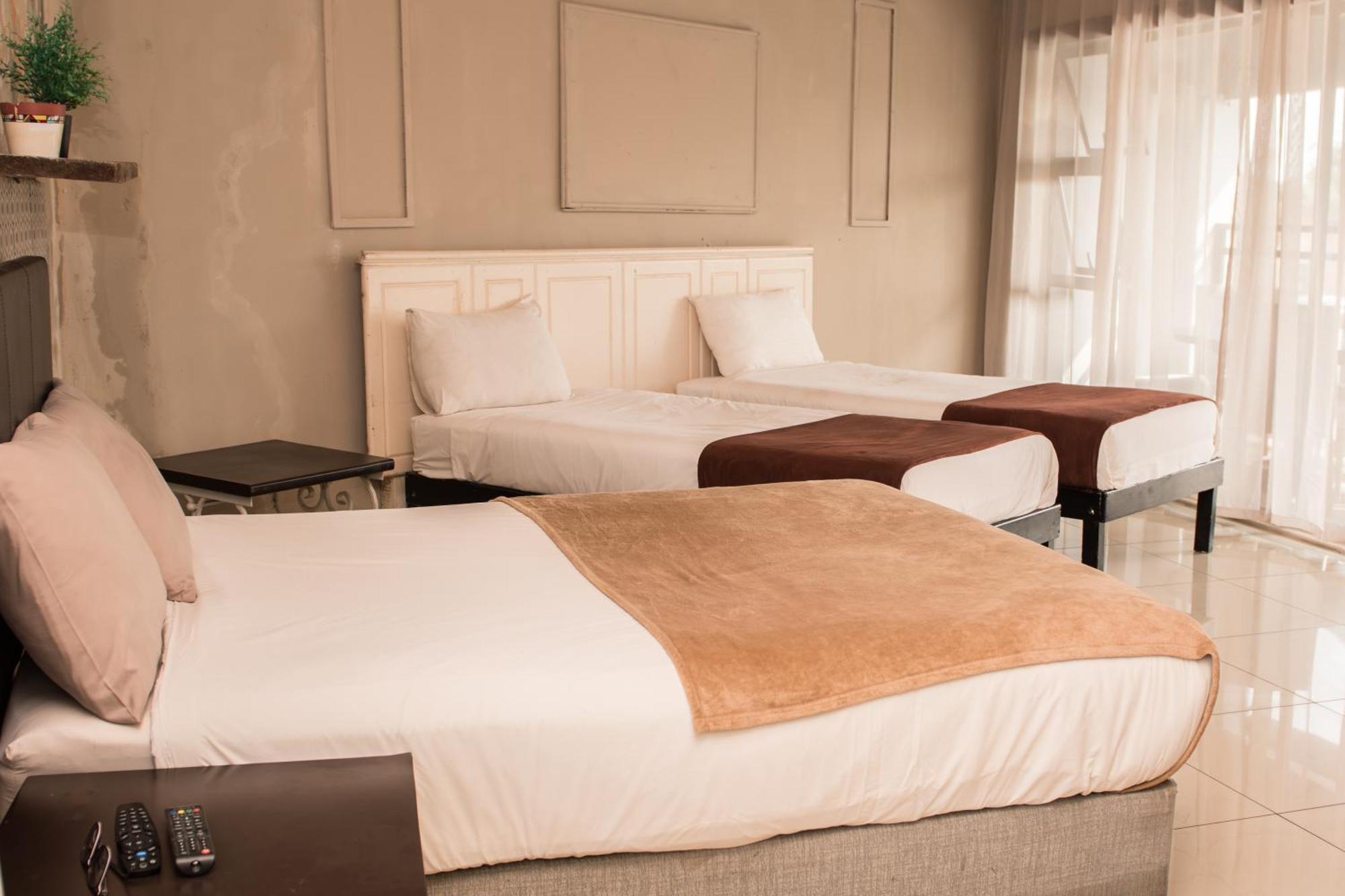 Mauya Guesthouse Kuils River Екстериор снимка