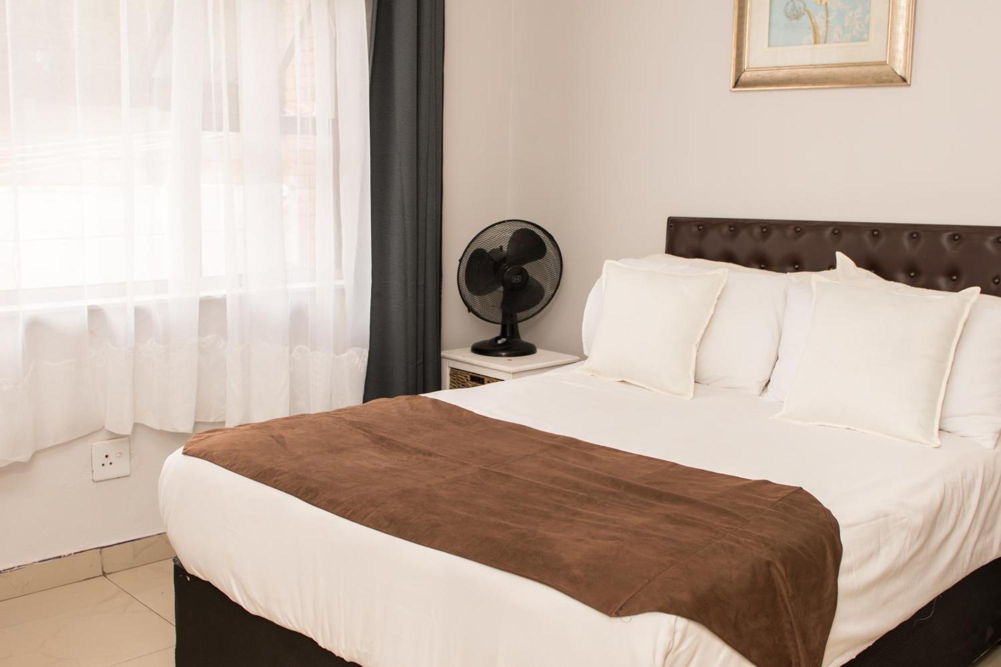 Mauya Guesthouse Kuils River Екстериор снимка